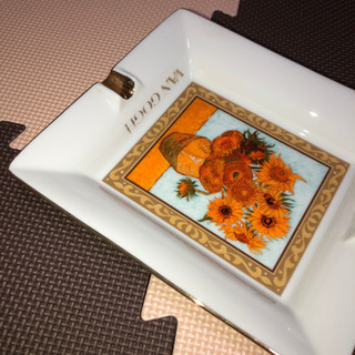 ゴッホ風　ひまわり　灰皿の画像