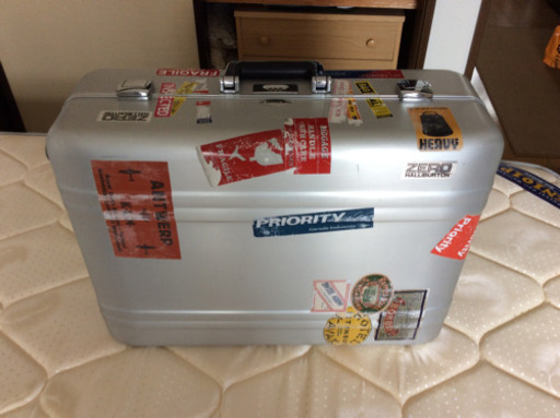 ゼロ　ハリバートン　スーツケース　難有り