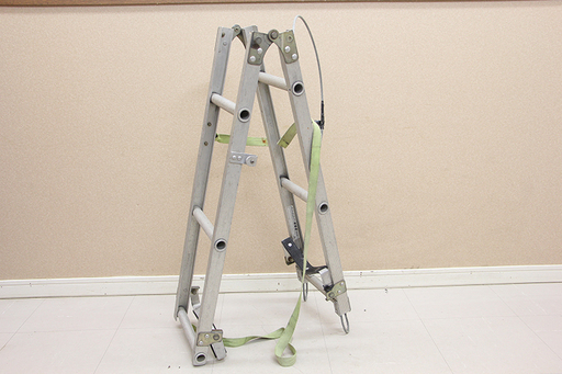 ナカオ 昇柱用具 特殊梯子 折りたたみ式 電柱ハシゴ 電気工事 はしご 電柱梯子(HD686awxY)②