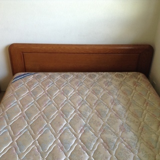 ダブルベッド、０円でお譲りしますの画像