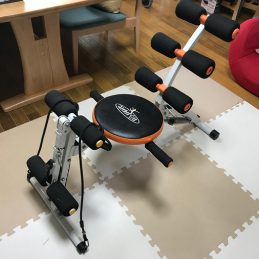 腹筋マシーン