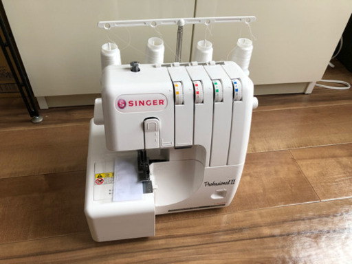 シンガーロックミシン（新品・未使用）