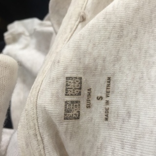 【ユニクロ】シンプル　ロンT の画像