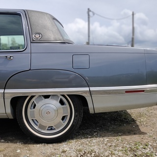 キャデラック　フリートウッド　９３年　ディラー車の画像