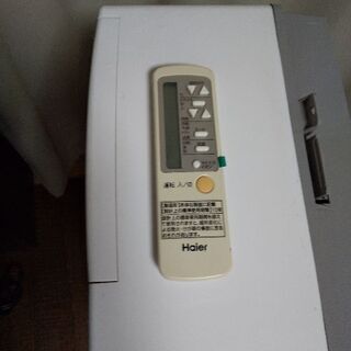 ハイアール　窓用エアコン2019年製の画像