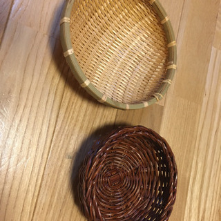 小物置き　籠