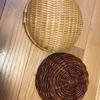 小物置き　籠の画像
