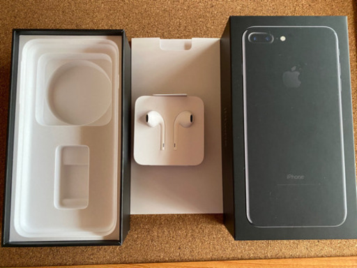(お引渡し決定)iPhone7plus256人気のスマホケース付き(美品)