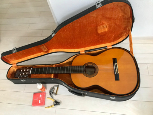 ヤマハクラシックギターC-150 【ハードケース付き】