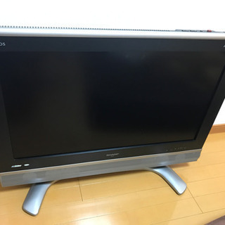 シャープ　AQUOS 32型　テレビ