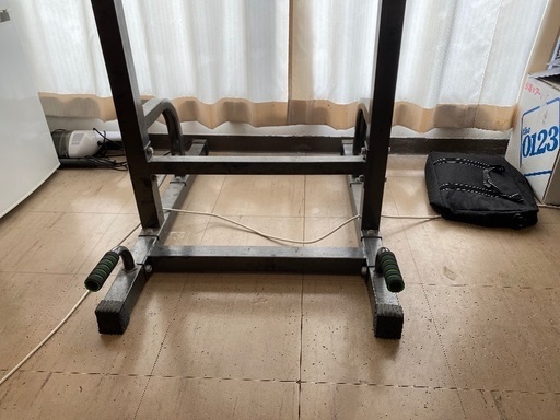 懸垂用トレーニング器具
