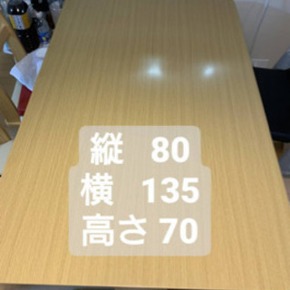 テーブル　椅子の画像