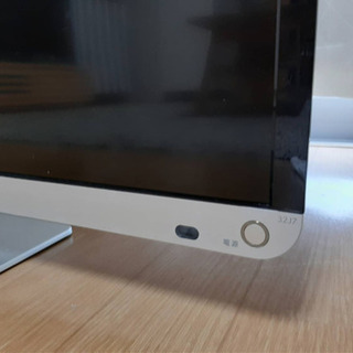 【値下げしました】東芝 32V型 液晶テレビ REGZA 32J7の画像