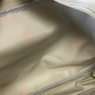 ハローキティ　エナメルバッグの画像