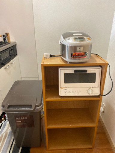 トースター、炊飯器、ゴミ箱、棚セット