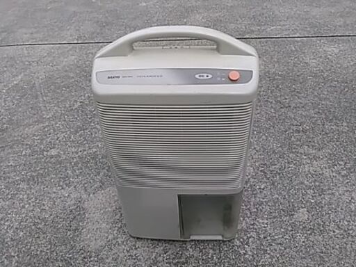 サンヨー除湿器SDH-M56
