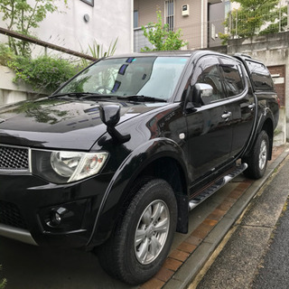 トライトン  キャノピー 装着車の画像