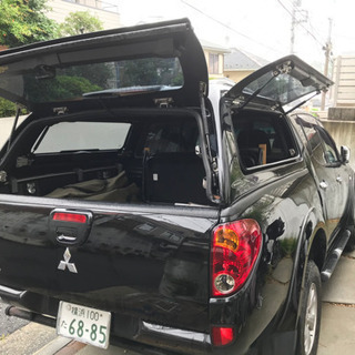 トライトン  キャノピー 装着車の画像