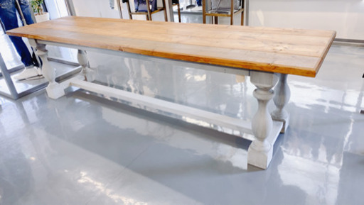 木材アンテーク風テーブル（店舗什器）