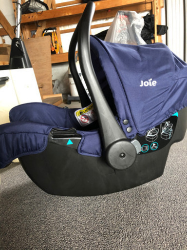 美品カトージ　チャイルドシート　ジュバ