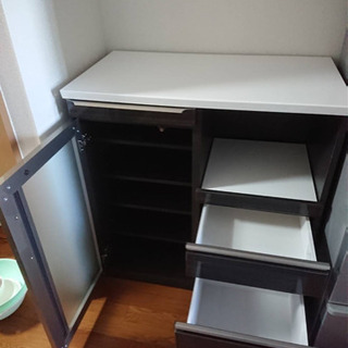 ◯只今値下げ中！食器棚…美品…②の画像