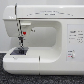 トヨタ - TOYOTA(トヨタ）コンパクトミシン EM983 通電・試し縫い確認済みの通販 by gocoo1969's shop｜トヨタならラクマ