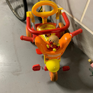 それいけアンパンマン　三輪車　の画像