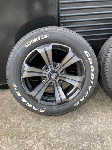 ハイエース　ホイル　BARBERO 17インチ