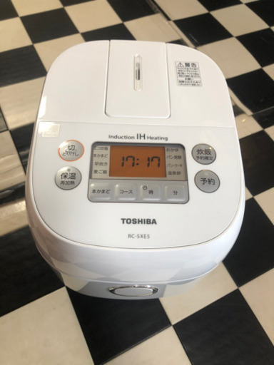【リサイクルサービス八光　田上店　安心の3か月保証　配達・設置OK】東芝 IH炊飯ジャー(3合炊き) keyword キーワードホワイト RC-5XE5(KW)