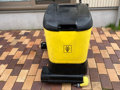 KARCHER ケルヒャー　業務用手押し式床洗浄機　BR40/25C　Bp
