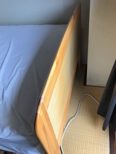 ニトリで買ったセミダブルマットレスとベッドフレームセット