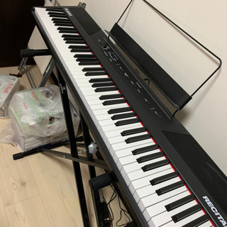 電子ピアノ
