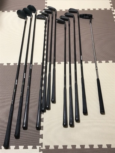 ゴルフクラブのセットです。