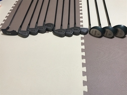 ゴルフクラブのセットです。
