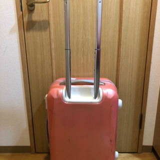 スーツケースの画像