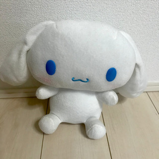 シナモンロールのぬいぐるみ