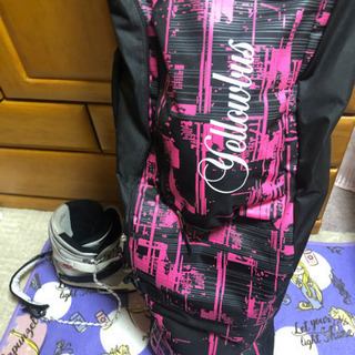 キスマーク スノーボード135cm ステップインタイプ　ケース、ブーツ付きの画像