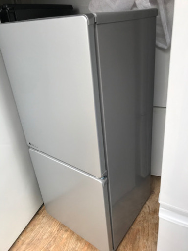 ユーイング 110L 2ドア冷蔵庫（シルバー）【右開き】UING UR-F110H のJoshinオリジナルモデル  (0626k)