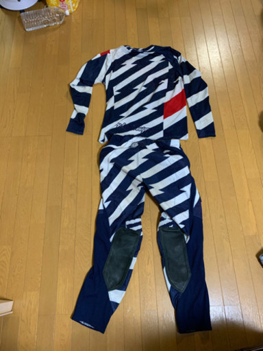 トロイリーデザイン　モトクロスウェア　中古