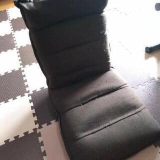 座椅子2つの画像