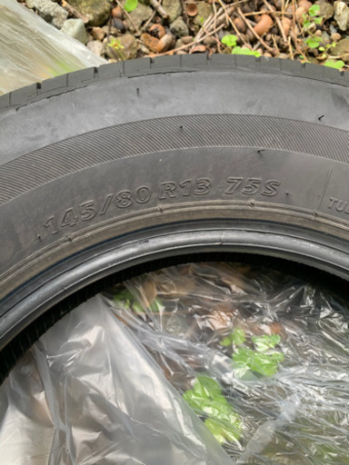 夏タイヤ軽用13インチ新古です。