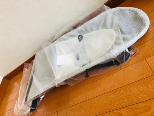 値下げしました【バウンサー】ベビービョルン メッシュ シルバーホワイト