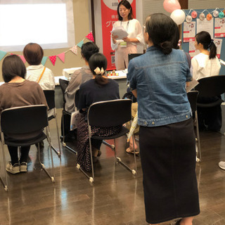 英語でベビーシッターの画像
