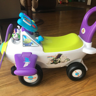 TOYSTORY4  トイストーリー　バズライトイヤー　手押し車