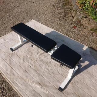 トレーニングベンチの画像