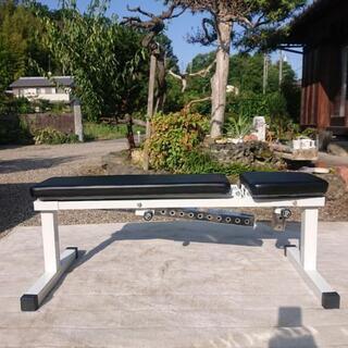 トレーニングベンチ