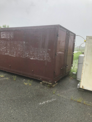 コンテナ値下げしました。今月末までの引き取り