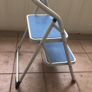 折りたたみステップ　脚立　アイリスオーヤマ