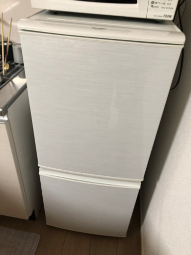 SHARP冷蔵庫　137L