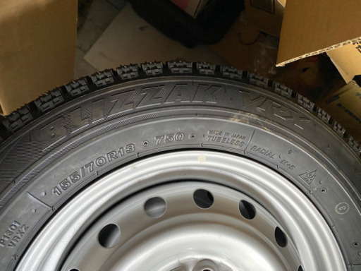 決まりました！ブリジストン.BLIZZAK VRX 155/70R13 13インチ スタッドレスタイヤ 